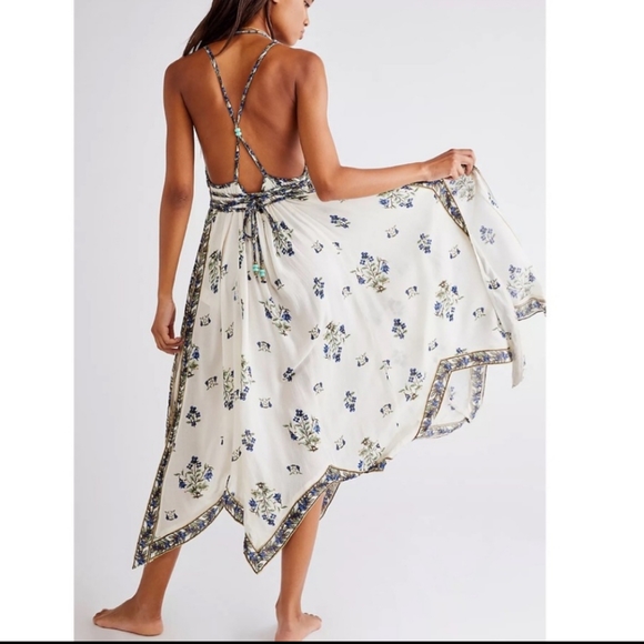 Free People Art Nouveau Maxi Dress Strappy Floral Print Asymmetrical Hem Sm NWT - Picture 9 of 15